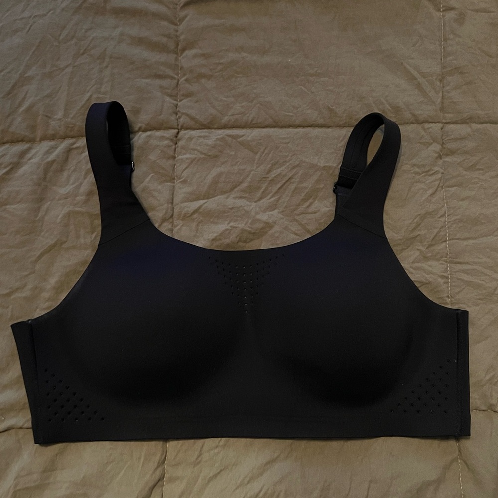 Victoria's Secret Black Seamless Sports Bra